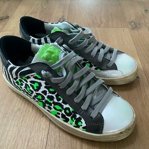 P448 Sneakers